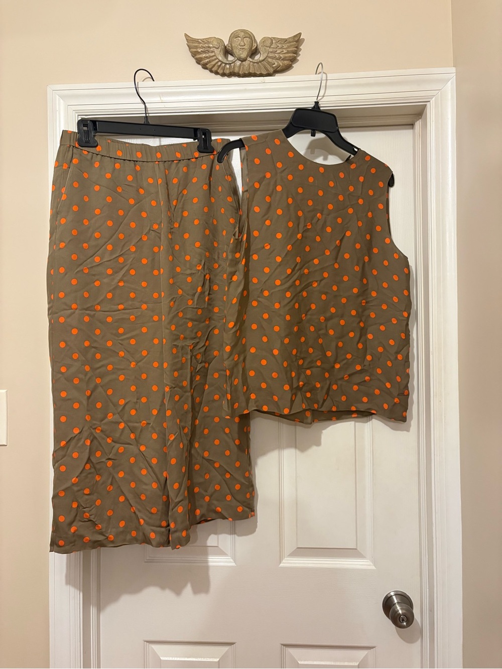 Theory silk pants and top set - Picture 1 of 6